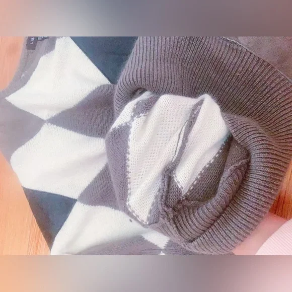 Vintage I.B. Diffusion Argyle Sweater Women’s M Angora Blend Made in Hong Kong